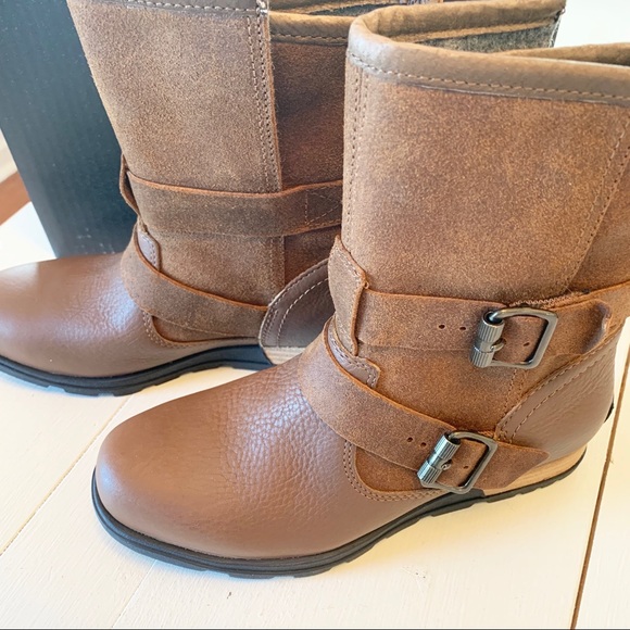 sorel grizzly bear boots